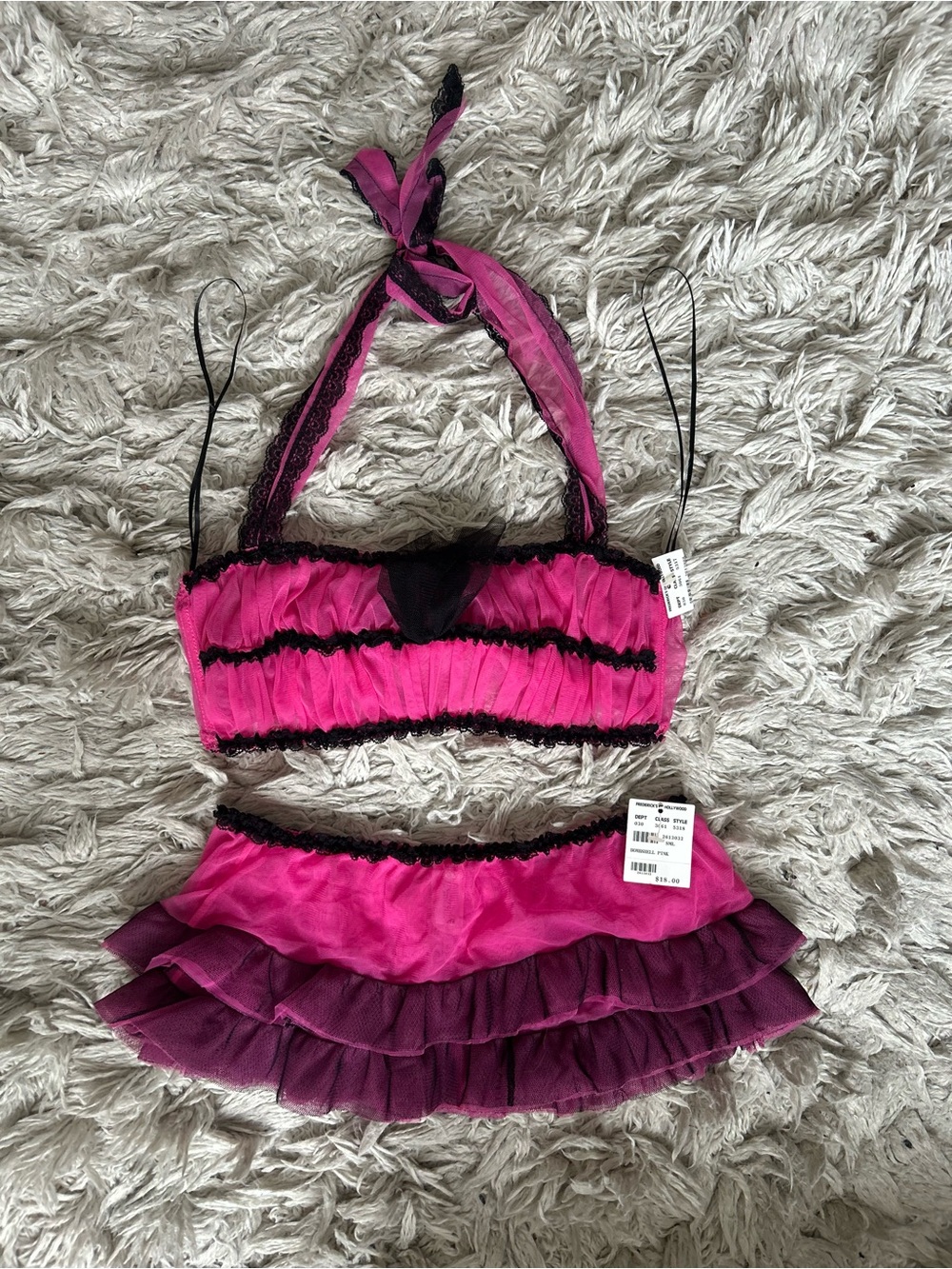 Deadstock vintage Fredrick’s of Hollywood lingerie set black and pink